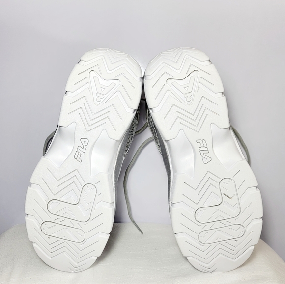 Fila Mens Size 10 Grant Hill 2 Mettalic Silver sneakers. - Picture 9 of 12